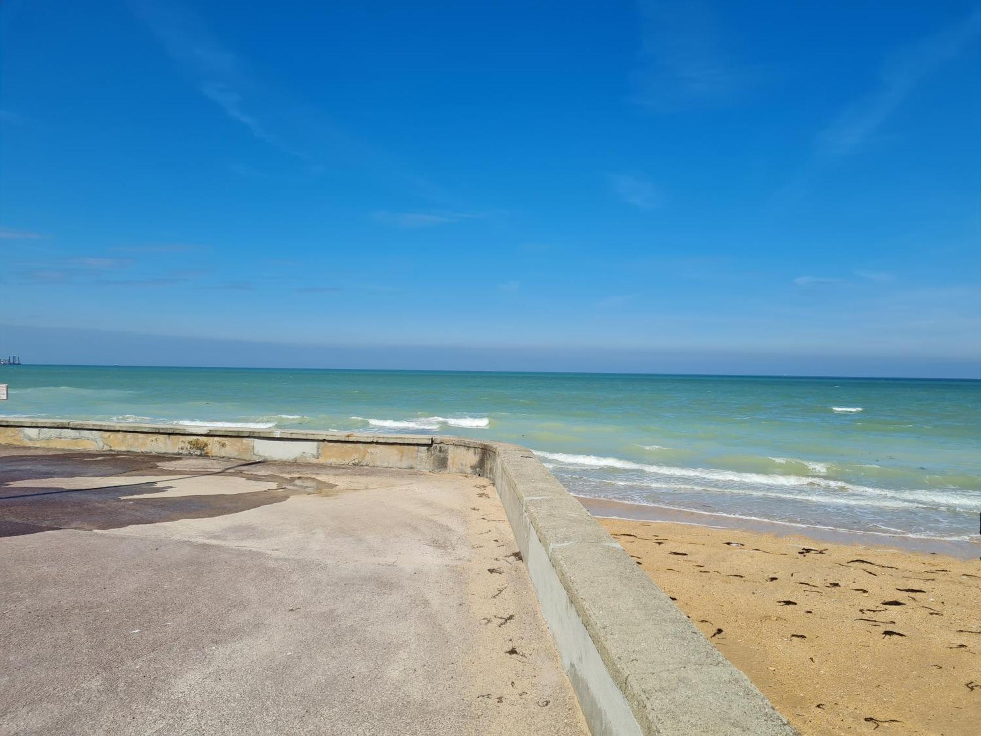 Les Pieds Dans L'Eau - Acces Direct A La Plage Bernières-sur-Mer Exterior foto